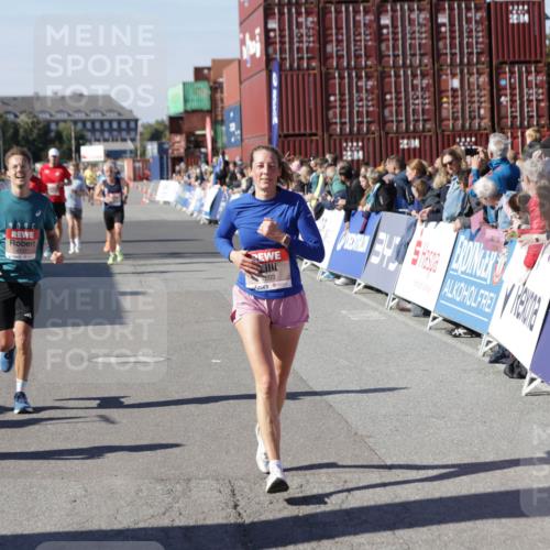 03.10.2025 - Köhlbrandbrückenlauf Jannik Wohlers http://msf.ph/oto/9116963 03.10.2025 13:02:56 Ziel 4095, 4116, 4137, 4203, 4279, 4294, 4619, 4747, 5245, 5793, 5810, 6175, 6447, 6655, 6770 meine-sportfotos.de