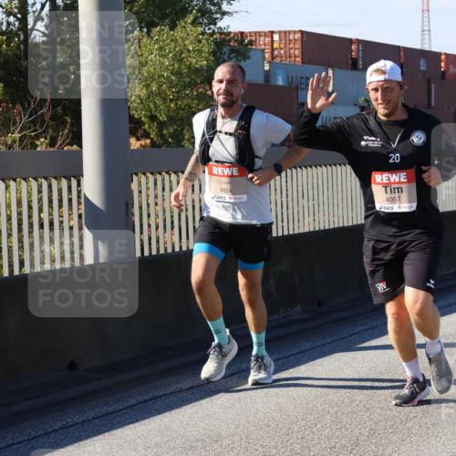 03.10.2025 - Köhlbrandbrückenlauf Strokosch-Dieckow http://msf.ph/oto/9116991 03.10.2025 12:52:10 Position 3 6824, 20, 4057 meine-sportfotos.de