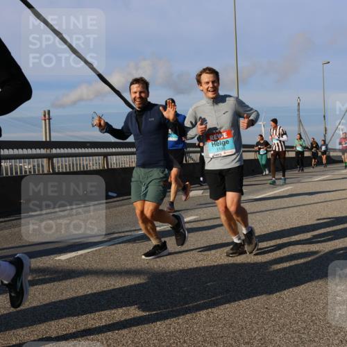03.10.2025 - Köhlbrandbrückenlauf Strokosch-Dieckow http://msf.ph/oto/9116995 03.10.2025 09:50:15 Position 2 3206, 1108 meine-sportfotos.de
