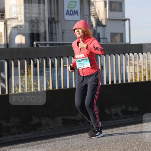 03.10.2025 - Köhlbrandbrückenlauf Lena Gebhardt http://msf.ph/oto/9117006 03.10.2025 10:21:51 Position 2 2191 meine-sportfotos.de