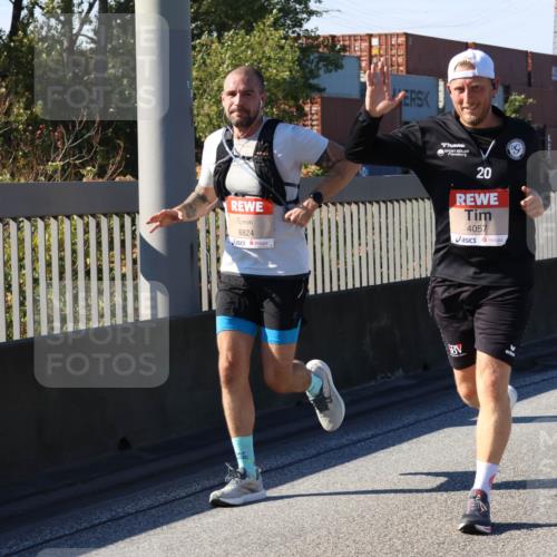 03.10.2025 - Köhlbrandbrückenlauf Strokosch-Dieckow http://msf.ph/oto/9117007 03.10.2025 12:52:10 Position 3 880, 20, 20, 6824, 4057 meine-sportfotos.de