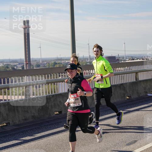 03.10.2025 - Köhlbrandbrückenlauf Michael Burmester http://msf.ph/oto/9117019 03.10.2025 12:58:38 Position 2 5633 meine-sportfotos.de