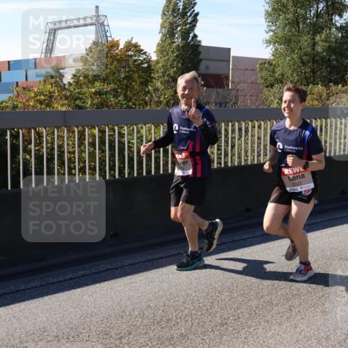 03.10.2025 - Köhlbrandbrückenlauf Strokosch-Dieckow http://msf.ph/oto/9117061 03.10.2025 12:52:16 Position 3 6022 meine-sportfotos.de
