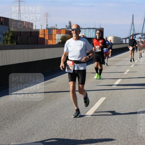 03.10.2025 - Köhlbrandbrückenlauf Strokosch-Dieckow http://msf.ph/oto/9117126 03.10.2025 12:52:28 Position 3 761 meine-sportfotos.de
