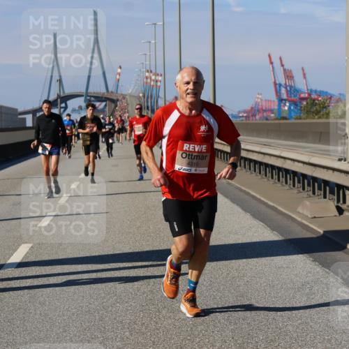 03.10.2025 - Köhlbrandbrückenlauf Strokosch-Dieckow http://msf.ph/oto/9117153 03.10.2025 12:52:30 Position 3 4310 meine-sportfotos.de