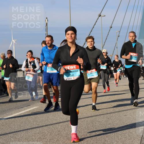 03.10.2025 - Köhlbrandbrückenlauf Strokosch-Dieckow http://msf.ph/oto/9117171 03.10.2025 09:50:30 Position 2 1647, 2448, 2046, 3162, 778 meine-sportfotos.de