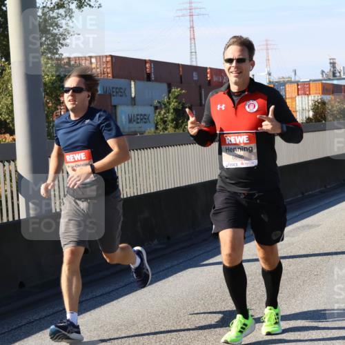 03.10.2025 - Köhlbrandbrückenlauf Strokosch-Dieckow http://msf.ph/oto/9117175 03.10.2025 12:52:31 Position 3 6696 meine-sportfotos.de