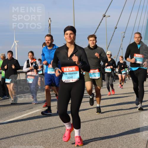 03.10.2025 - Köhlbrandbrückenlauf Strokosch-Dieckow http://msf.ph/oto/9117176 03.10.2025 09:50:30 Position 2 1565, 2448, 2046, 3162, 2778 meine-sportfotos.de