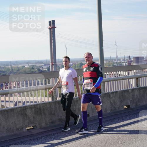 03.10.2025 - Köhlbrandbrückenlauf Michael Burmester http://msf.ph/oto/9117180 03.10.2025 12:58:47 Position 2 5892 meine-sportfotos.de