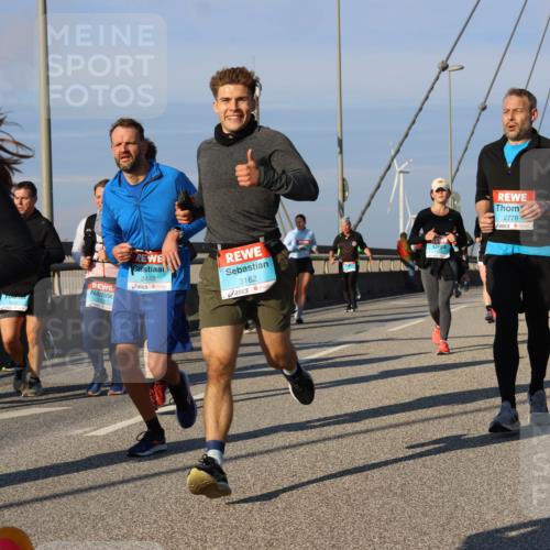 03.10.2025 - Köhlbrandbrückenlauf Strokosch-Dieckow http://msf.ph/oto/9117193 03.10.2025 09:50:31 Position 2 2046, 2448, 3162, 2778 meine-sportfotos.de