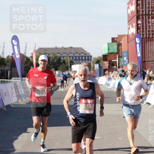 03.10.2025 - Köhlbrandbrückenlauf Jannik Wohlers http://msf.ph/oto/9117226 03.10.2025 13:03:01 Ziel 4095, 4137, 4203, 4279, 4294, 4619, 4747, 6655, 6770 meine-sportfotos.de