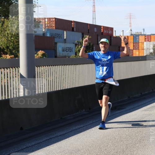 03.10.2025 - Köhlbrandbrückenlauf Strokosch-Dieckow http://msf.ph/oto/9117234 03.10.2025 12:52:35 Position 3 50, 2 meine-sportfotos.de
