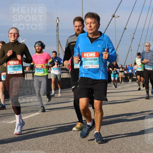 03.10.2025 - Köhlbrandbrückenlauf Strokosch-Dieckow http://msf.ph/oto/9117250 03.10.2025 09:50:40 Position 2 2758, 1761, 2209, 6, 1752 meine-sportfotos.de