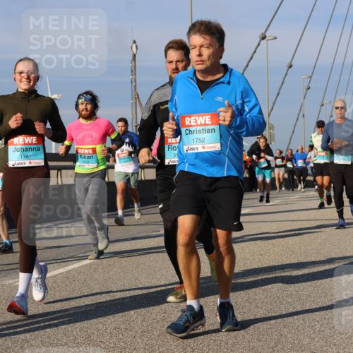 03.10.2025 - Köhlbrandbrückenlauf Strokosch-Dieckow http://msf.ph/oto/9117255 03.10.2025 09:50:40 Position 2 2758, 1761, 2209, 31, 1752 meine-sportfotos.de