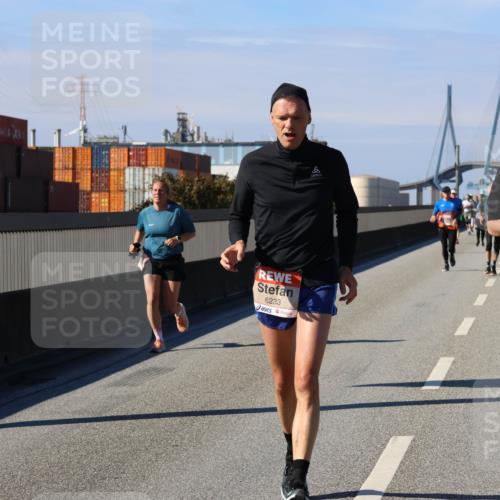 03.10.2025 - Köhlbrandbrückenlauf Strokosch-Dieckow http://msf.ph/oto/9117262 03.10.2025 12:52:36 Position 3 6233, 3 meine-sportfotos.de