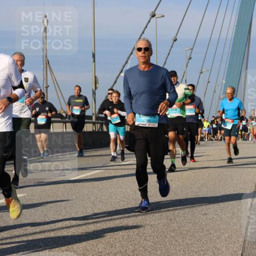 03.10.2025 - Köhlbrandbrückenlauf Strokosch-Dieckow http://msf.ph/oto/9117269 03.10.2025 09:50:42 Position 2 1947, 2246 meine-sportfotos.de