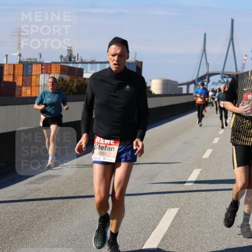 03.10.2025 - Köhlbrandbrückenlauf Strokosch-Dieckow http://msf.ph/oto/9117276 03.10.2025 12:52:37 Position 3 6233, 5563 meine-sportfotos.de