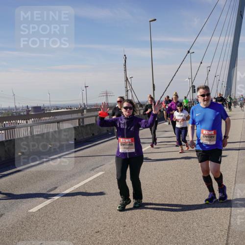 03.10.2025 - Köhlbrandbrückenlauf Michael Burmester http://msf.ph/oto/9117291 03.10.2025 12:58:52 Position 2 6597, 5511 meine-sportfotos.de