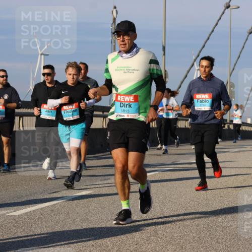 03.10.2025 - Köhlbrandbrückenlauf Strokosch-Dieckow http://msf.ph/oto/9117298 03.10.2025 09:50:46 Position 2 1813, 3395, 2719 meine-sportfotos.de
