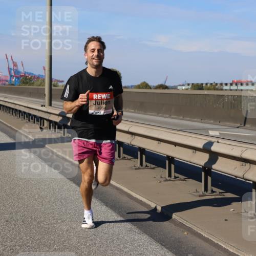 03.10.2025 - Köhlbrandbrückenlauf Strokosch-Dieckow http://msf.ph/oto/9117299 03.10.2025 12:52:40 Position 3 4954 meine-sportfotos.de