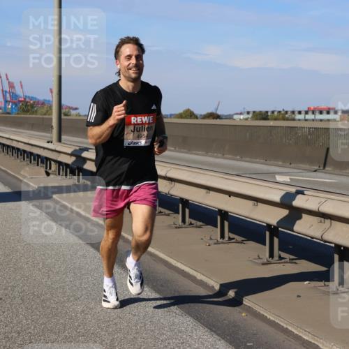 03.10.2025 - Köhlbrandbrückenlauf Strokosch-Dieckow http://msf.ph/oto/9117305 03.10.2025 12:52:40 Position 3 4954 meine-sportfotos.de