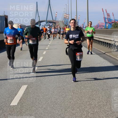 03.10.2025 - Köhlbrandbrückenlauf Strokosch-Dieckow http://msf.ph/oto/9117328 03.10.2025 12:52:44 Position 3 4184 meine-sportfotos.de