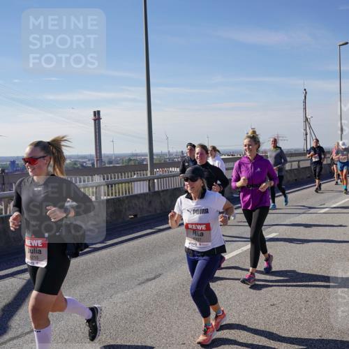 03.10.2025 - Köhlbrandbrückenlauf Michael Burmester http://msf.ph/oto/9117361 03.10.2025 12:58:55 Position 2 4715, 6337 meine-sportfotos.de