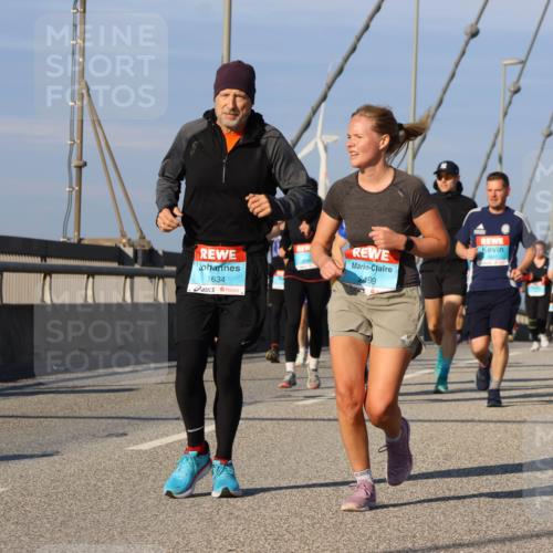 03.10.2025 - Köhlbrandbrückenlauf Strokosch-Dieckow http://msf.ph/oto/9117384 03.10.2025 09:50:57 Position 2 1634, 2499 meine-sportfotos.de