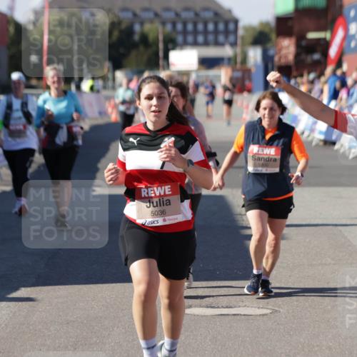 03.10.2025 - Köhlbrandbrückenlauf Jannik Wohlers http://msf.ph/oto/9117389 03.10.2025 13:33:56 Ziel 4919, 4970, 5036, 5074, 5077, 5300, 6246, 6420, 6421 meine-sportfotos.de