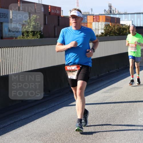 03.10.2025 - Köhlbrandbrückenlauf Strokosch-Dieckow http://msf.ph/oto/9117399 03.10.2025 12:52:51 Position 3 5999, 6467 meine-sportfotos.de