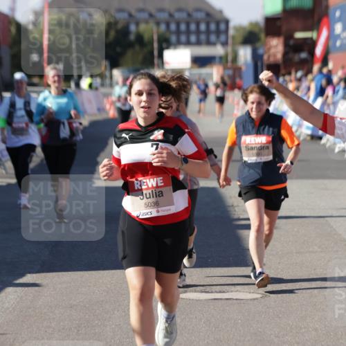 03.10.2025 - Köhlbrandbrückenlauf Jannik Wohlers http://msf.ph/oto/9117405 03.10.2025 13:33:56 Ziel 4919, 4970, 5036, 5074, 5077, 5300, 6246, 6420, 6421 meine-sportfotos.de