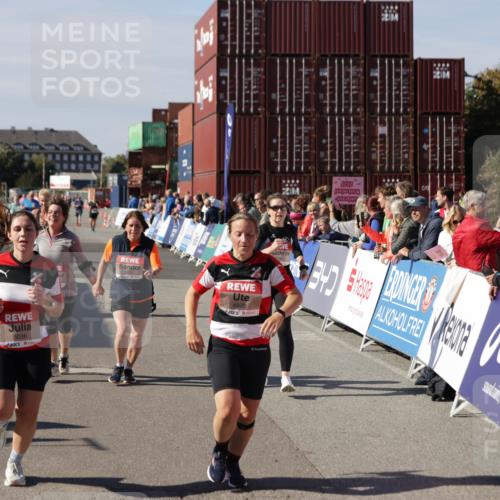 03.10.2025 - Köhlbrandbrückenlauf Jannik Wohlers http://msf.ph/oto/9117413 03.10.2025 13:33:57 Ziel 4919, 4970, 5036, 5074, 5077, 5300, 6246, 6420, 6421 meine-sportfotos.de