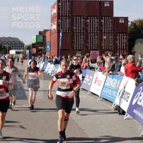 03.10.2025 - Köhlbrandbrückenlauf Jannik Wohlers http://msf.ph/oto/9117418 03.10.2025 13:33:57 Ziel 4919, 4970, 5036, 5074, 5077, 5300, 6246, 6420, 6421 meine-sportfotos.de