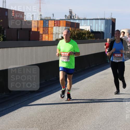 03.10.2025 - Köhlbrandbrückenlauf Strokosch-Dieckow http://msf.ph/oto/9117420 03.10.2025 12:52:52 Position 3 6467, 4195 meine-sportfotos.de