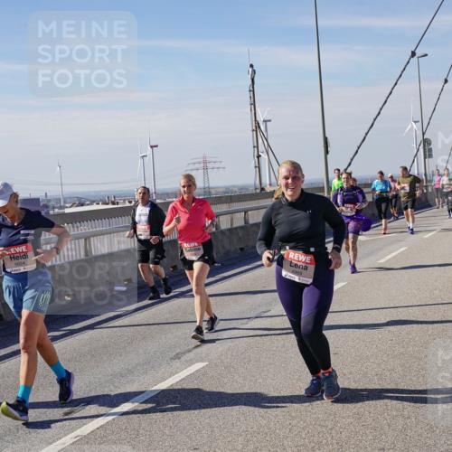 03.10.2025 - Köhlbrandbrückenlauf Michael Burmester http://msf.ph/oto/9117421 03.10.2025 12:58:59 Position 2 5624, 4969 meine-sportfotos.de