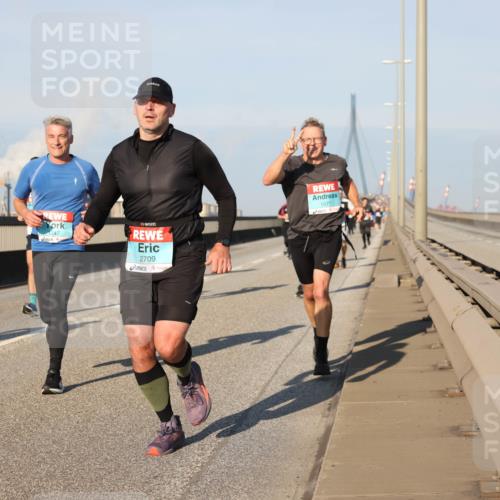 03.10.2025 - Köhlbrandbrückenlauf Lena Gebhardt http://msf.ph/oto/9117446 03.10.2025 09:44:27 Position 2 1247, 2709, 1077 meine-sportfotos.de
