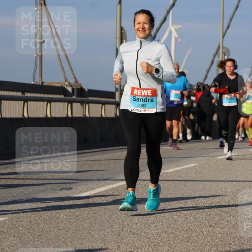 03.10.2025 - Köhlbrandbrückenlauf Strokosch-Dieckow http://msf.ph/oto/9117449 03.10.2025 09:51:04 Position 2 3063 meine-sportfotos.de