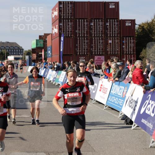 03.10.2025 - Köhlbrandbrückenlauf Jannik Wohlers http://msf.ph/oto/9117450 03.10.2025 13:33:57 Ziel 4919, 4970, 5036, 5074, 5077, 5300, 6246, 6420, 6421 meine-sportfotos.de
