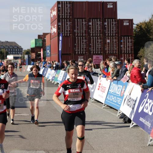 03.10.2025 - Köhlbrandbrückenlauf Jannik Wohlers http://msf.ph/oto/9117458 03.10.2025 13:33:57 Ziel 4919, 4970, 5036, 5074, 5077, 5300, 6246, 6420, 6421 meine-sportfotos.de