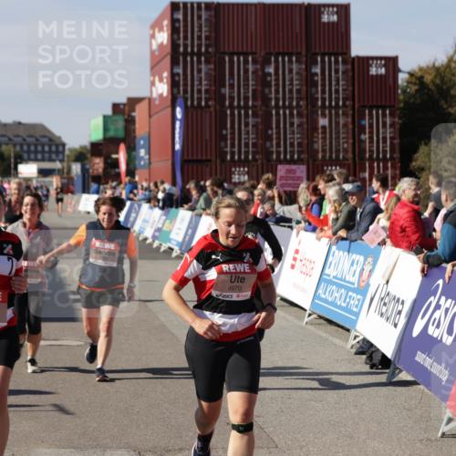 03.10.2025 - Köhlbrandbrückenlauf Jannik Wohlers http://msf.ph/oto/9117471 03.10.2025 13:33:57 Ziel 4919, 4970, 5036, 5074, 5077, 5300, 6246, 6420, 6421 meine-sportfotos.de