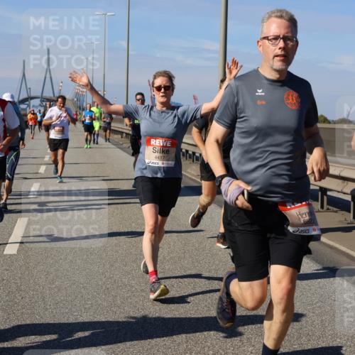 03.10.2025 - Köhlbrandbrückenlauf Strokosch-Dieckow http://msf.ph/oto/9117556 03.10.2025 12:53:02 Position 3 4417, 6822, 4334 meine-sportfotos.de