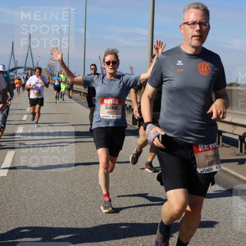 03.10.2025 - Köhlbrandbrückenlauf Strokosch-Dieckow http://msf.ph/oto/9117561 03.10.2025 12:53:02 Position 3 4417, 6822 meine-sportfotos.de