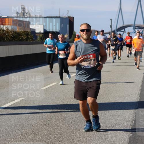 03.10.2025 - Köhlbrandbrückenlauf Strokosch-Dieckow http://msf.ph/oto/9117627 03.10.2025 12:53:14 Position 3 4081 meine-sportfotos.de