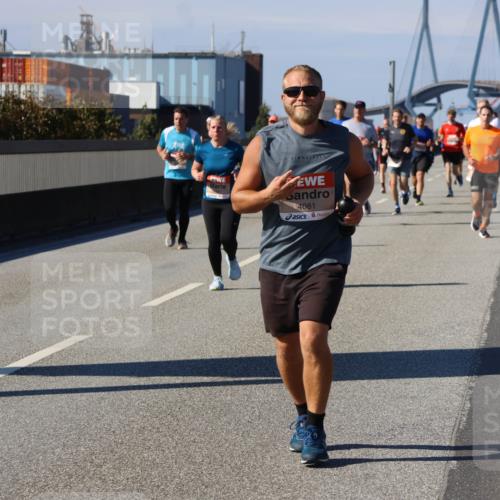 03.10.2025 - Köhlbrandbrückenlauf Strokosch-Dieckow http://msf.ph/oto/9117633 03.10.2025 12:53:14 Position 3 4081 meine-sportfotos.de