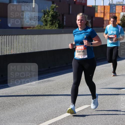 03.10.2025 - Köhlbrandbrückenlauf Strokosch-Dieckow http://msf.ph/oto/9117651 03.10.2025 12:53:18 Position 3 4381 meine-sportfotos.de