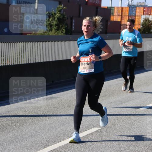 03.10.2025 - Köhlbrandbrückenlauf Strokosch-Dieckow http://msf.ph/oto/9117658 03.10.2025 12:53:18 Position 3 4381 meine-sportfotos.de