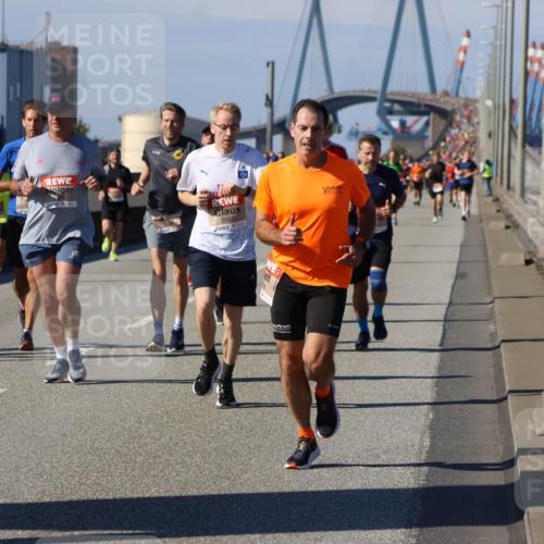 03.10.2025 - Köhlbrandbrückenlauf Strokosch-Dieckow http://msf.ph/oto/9117665 03.10.2025 12:53:19 Position 3 5953 meine-sportfotos.de