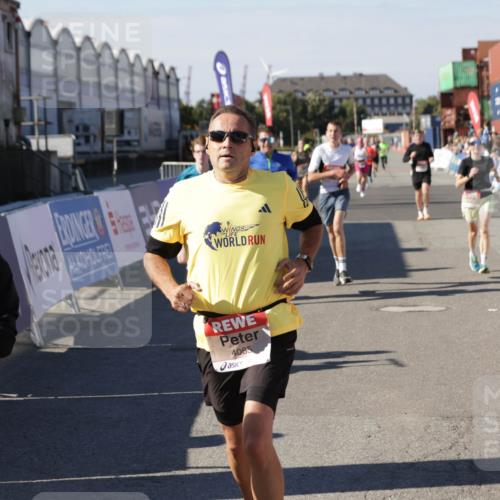 03.10.2025 - Köhlbrandbrückenlauf Jannik Wohlers http://msf.ph/oto/9117672 03.10.2025 13:03:14 Ziel 4085, 4208, 4268, 4856, 5048, 6279, 6612, 6722, 6784 meine-sportfotos.de