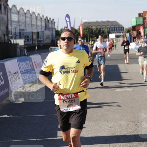 03.10.2025 - Köhlbrandbrückenlauf Jannik Wohlers http://msf.ph/oto/9117679 03.10.2025 13:03:14 Ziel 4085, 4208, 4268, 4856, 5048, 6279, 6612, 6722, 6784 meine-sportfotos.de