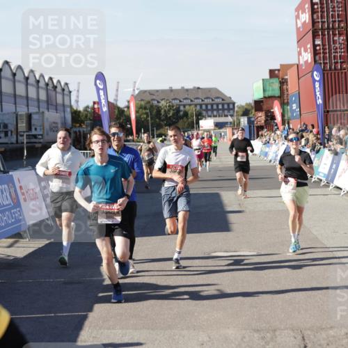 03.10.2025 - Köhlbrandbrückenlauf Jannik Wohlers http://msf.ph/oto/9117694 03.10.2025 13:03:15 Ziel 4085, 4208, 4268, 4856, 5048, 5063, 6279, 6612, 6722, 6784 meine-sportfotos.de